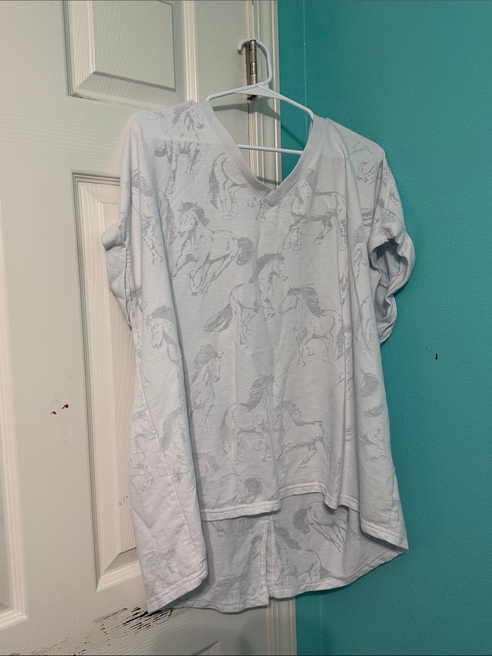 Jane and Delancey White Horse-Print Crop Top